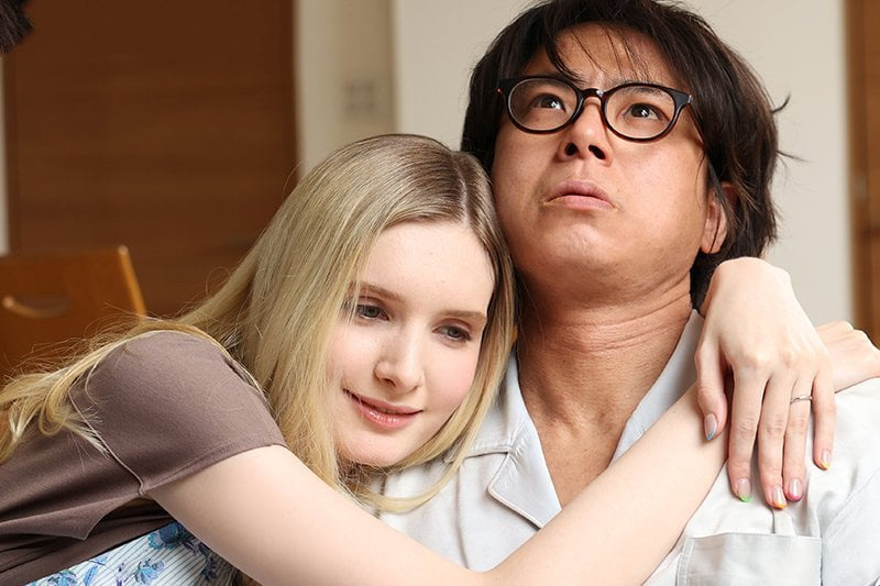 Memukul-mukul di tempat kerja dengan sekretaris seksi Lily Hart